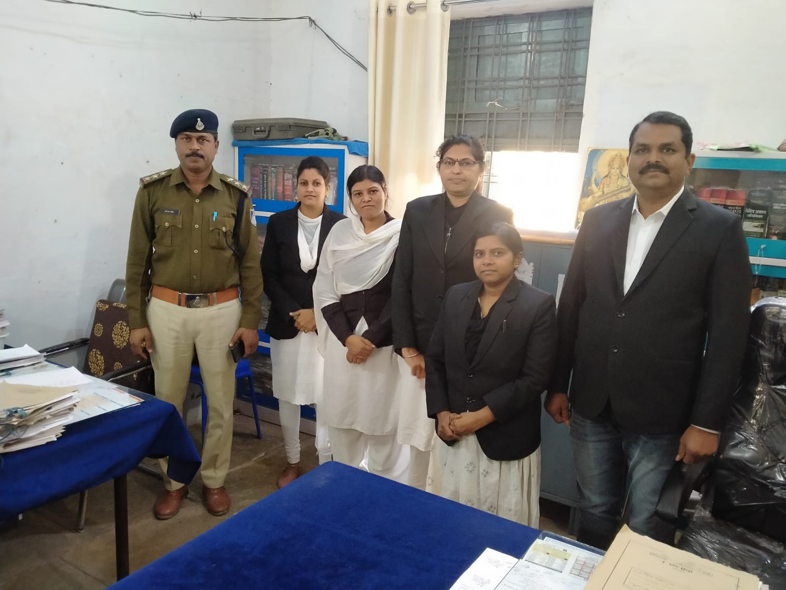 चिन्हित एवं जघन्य सनसनीखेज प्रकरण में नाबालिक पीडिता को जबरदस्ती पकडकर ले जाकर बलात्कार करने वाले आरोपी को हुआ आजीवन कारावास-आंचलिक ख़बरें-राजेंद्र राठौर 1 WhatsApp Image 2023 01 12 at 4.24.52 PM