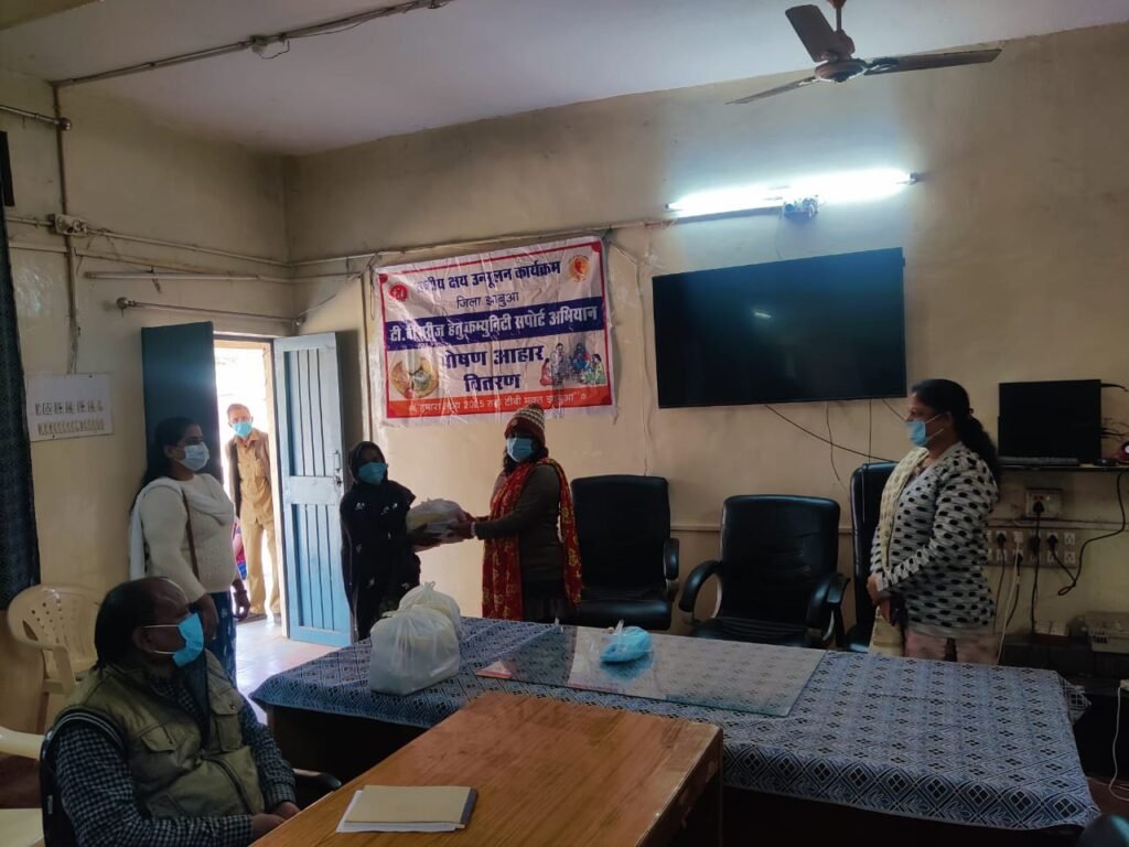 TB के मरीजों को डाइड प्रदान की गई एवम उनको गोद लिया गया-आंचलिक ख़बरें-राजेंद्र राठौर 2 WhatsApp Image 2023 01 23 at 5.19.13 PM