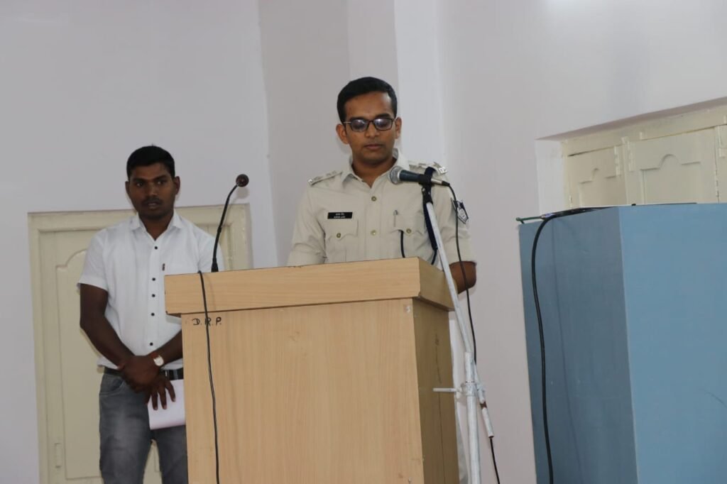 मानसिक स्वास्थ्य व मानव तस्करी को लेकर एक दिवसीय कार्यशाला आयोजित 2 WhatsApp Image 2023 04 12 at 52912 PM