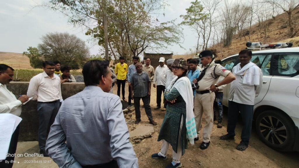 कलेक्टर द्वारा विकासखण्ड रामा का आकस्मिक निरीक्षण 2 WhatsApp Image 2023 04 19 at 53450 PM 1