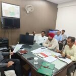 सीईओ अशोक कुमार मुंजाल व अधिकारी मेरी माटी-मेरा देश