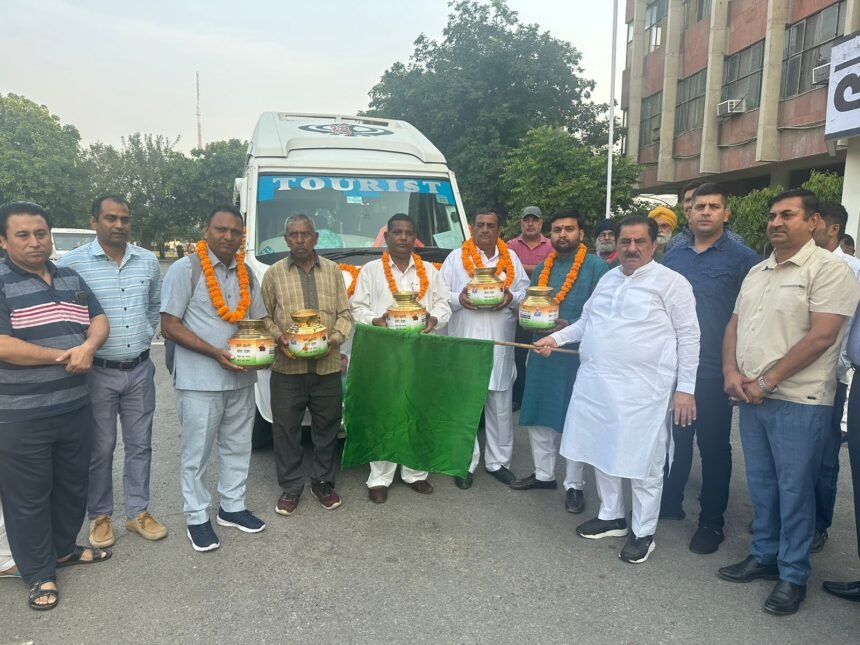 Subhash Sudha मेरी माटी-मेरा देश कार्यक्रम के तहत अमृत कलश यात्रा का आयोजन