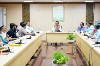 Social Welfare Minister ने विकलांग