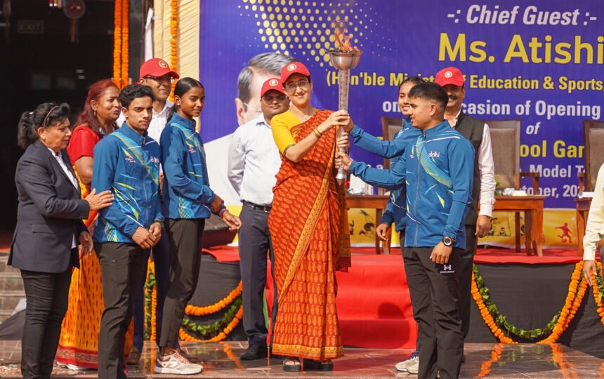 WCD मंत्री आतिशी ने 'Delhi State School Games' 2023-24 का शुभारंभ किया 1 Delhi State School Games कार्यक्रम का उद्घाटन करते हुए शिक्षा मंत्री