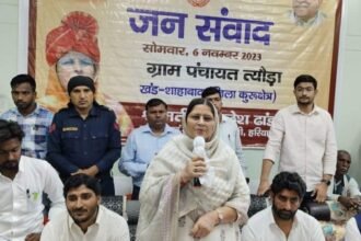 जनसंवाद कार्यक्रम में मंत्री कमलेश ढांडा