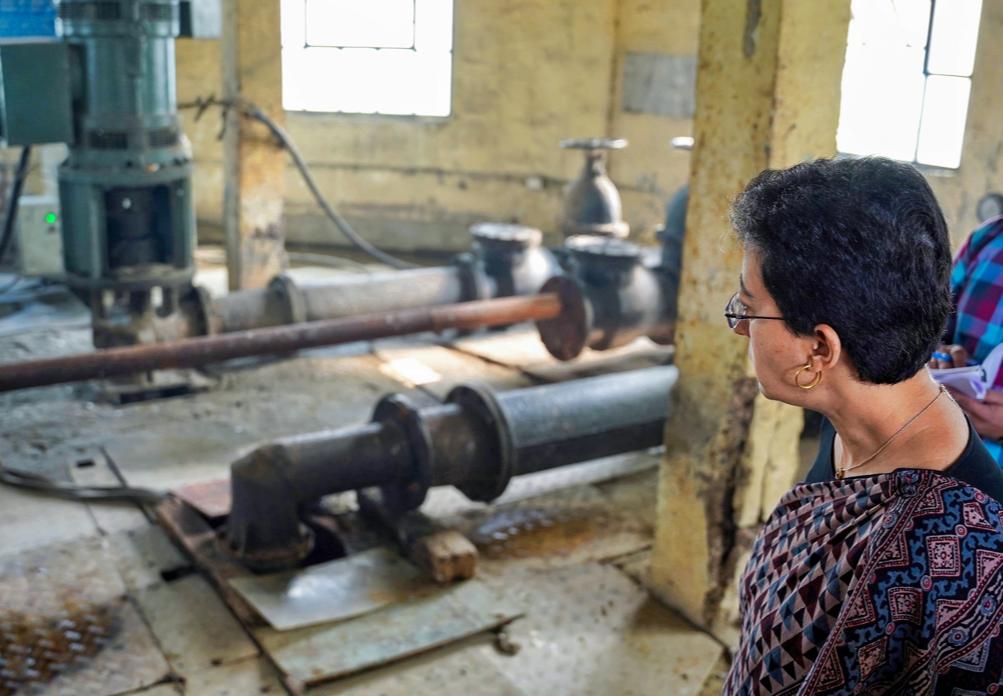 दिल्ली में फ्लड प्लेन परियोजना के चलते भूजल स्तर में लगातार हो रहा सुधार 3 दिल्ली जल मंत्री आतिशी ने किया निरीक्षण
