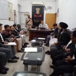 यातायात Traffic Police द्वारा लोगो को किया जा रहा जागरूक