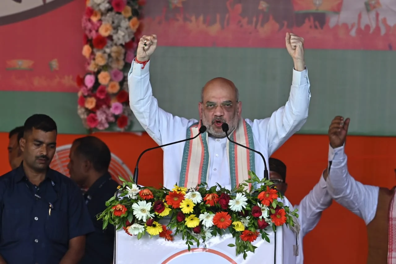 BJP ने जारी किया घोषणा पत्र, अमित शाह की मौजूदगी में हुआ लॉन्च 3 केन्द्रीय गृह मंत्री अमित शाह छत्तीसगढ़ में