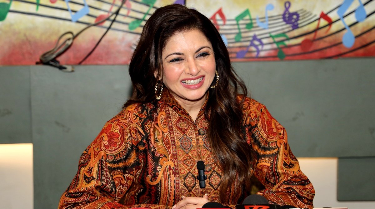 Bollywood अभिनेत्री भाग्यश्री महोत्सव में पहुंची