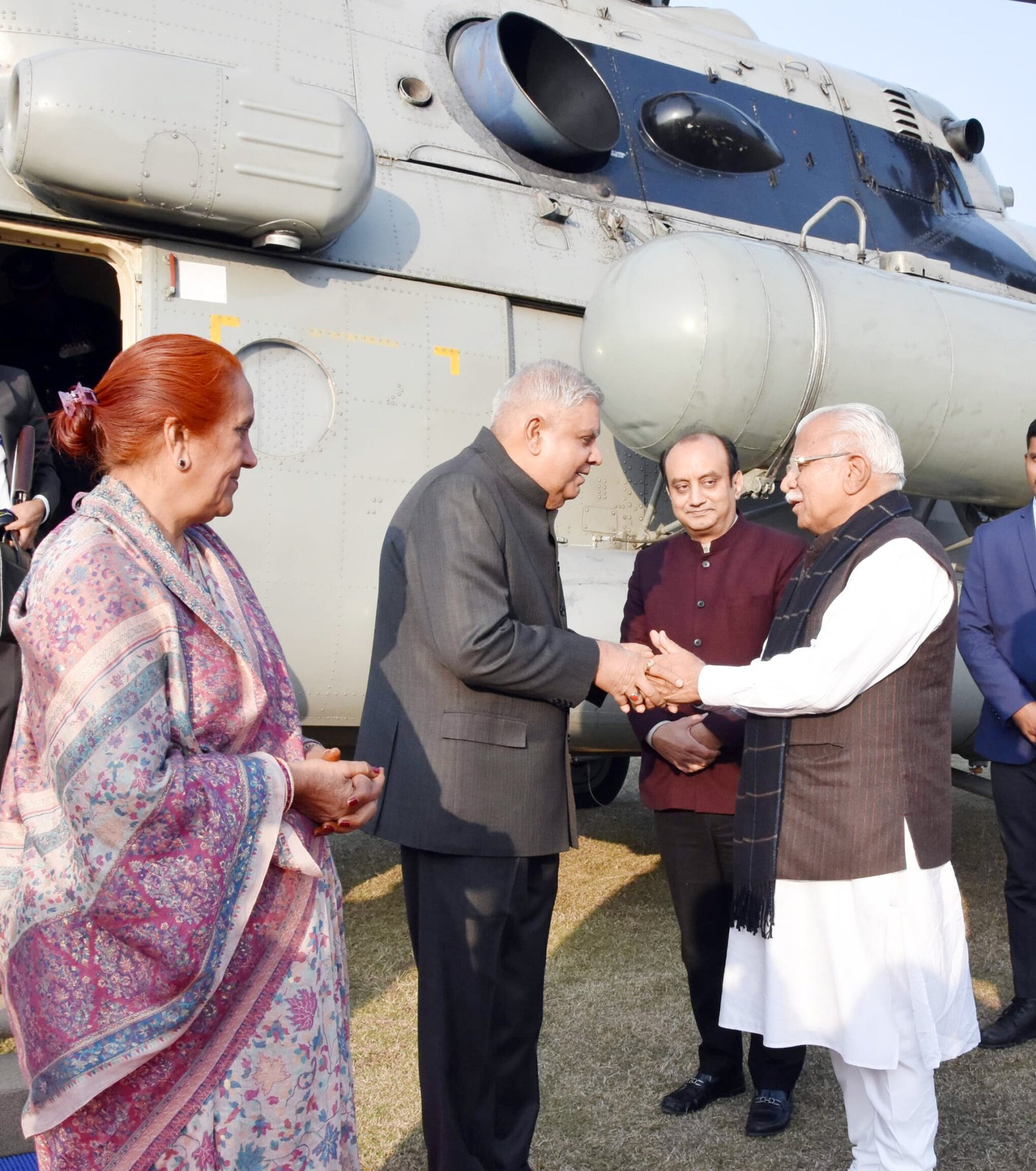 Vice President ने की मुख्यमंत्री मनोहर लाल के व्यक्तित्व की सराहना 2 Vice President व CM मनोहर लाल