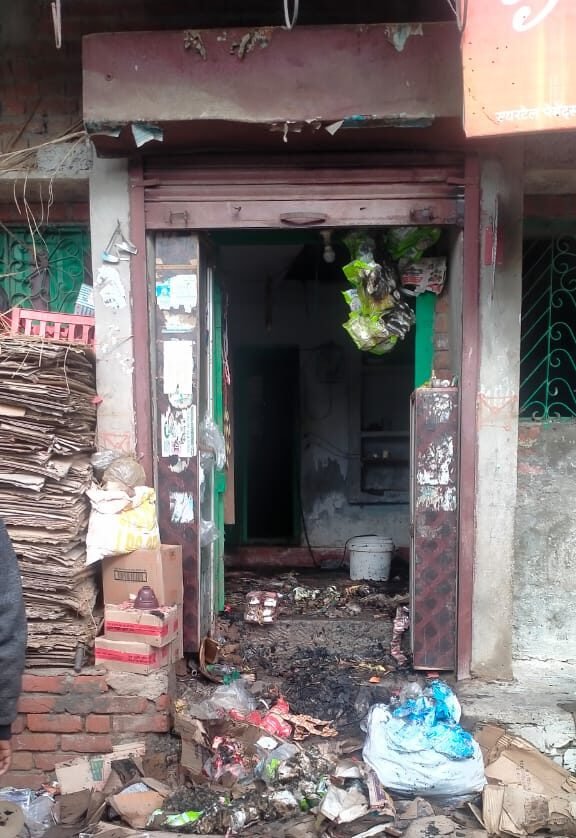 Fire in grocery shop due to short circuit