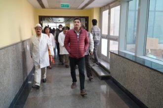 Health Minister Saurabh Bhardwaj का औचक निरीक्षण