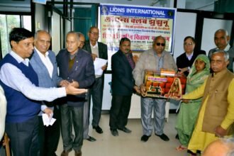 Lions Club द्वारा निशुल्क सिलाई मशीन वितरण