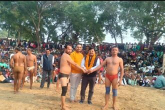 Wrestlers ने किया शानदार कुश्ती कला का प्रदर्शन