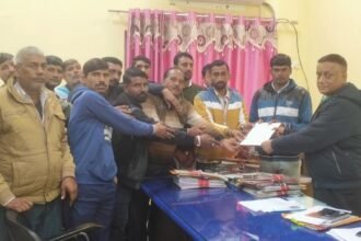 Drivers के लिए लाए कानून को वापस लेने की मांग