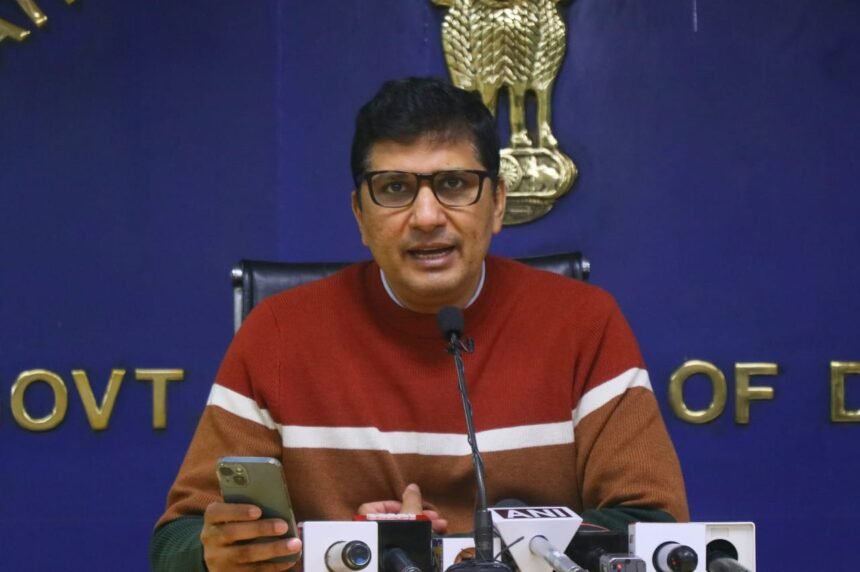 Delhi Government की झांकियो को परेड में जगह नही दी जा रही