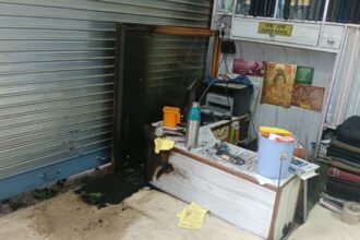 Clothing Businessman Kamlesh Kumar Jaiswal का आत्मदाह का प्रयास