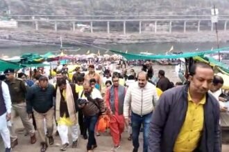 कैबिनेट मंत्री Vijay Shah ओंकोरेश्वर मंदिर में दर्शन करने पहुंचे