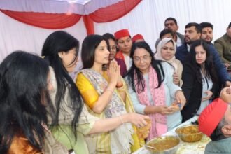 सांसद Dimpal Yadav का जन्मदिन