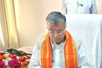 कारागार मंत्री Dharamveer Prajapati ने चित्रकूट जेल का किया निरीक्षण