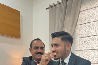 Priyansh Khainchi ने 99.7 एन.टी.ए.अंक लेकर परिवार और गांव का नाम किया रोशन