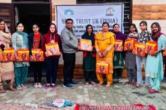 Seva Trust UK India ने उषा सिलाई सेंटर में महिलाओं को सम्मानित किया