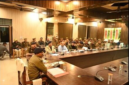 Monthly Crime Seminar चित्रकूट में आयोजित 2 SP Chitrakoot की अध्यक्षता में मासिक Crime Seminar का आयोजन