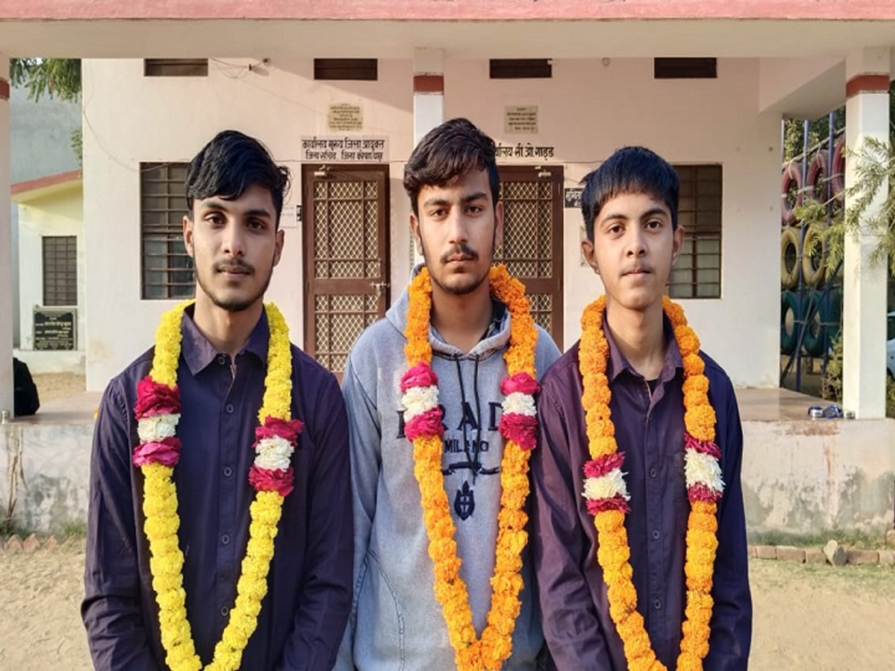 झुंझुनू के 3 Scouts का श्रीलंका में आयोजित होने वाली जंबूरी के लिए किया गया चयन 2 3 Scouts मोहित वर्मा, यश वर्मा और अभिषेक सैनी का जंबूरी के लिए किया गया चयन