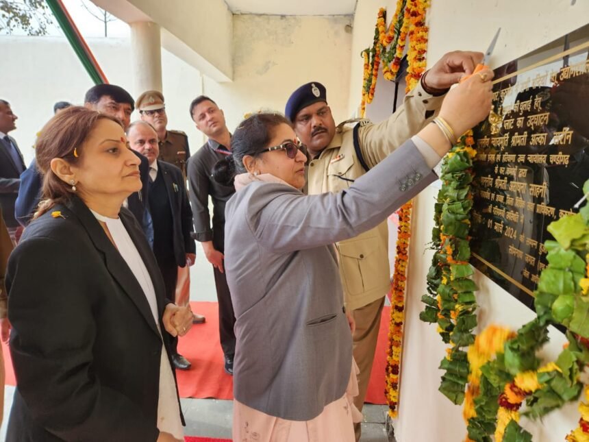 चंडीगढ़ उच्च न्यायालय की न्यायमूर्ति Alka Sarin ने किया जिला जेल का निरीक्षण 1 चंडीगढ़ उच्च न्यायालय की न्यायमूर्ति Alka Sarin ने किया जिला जेल का निरीक्षण