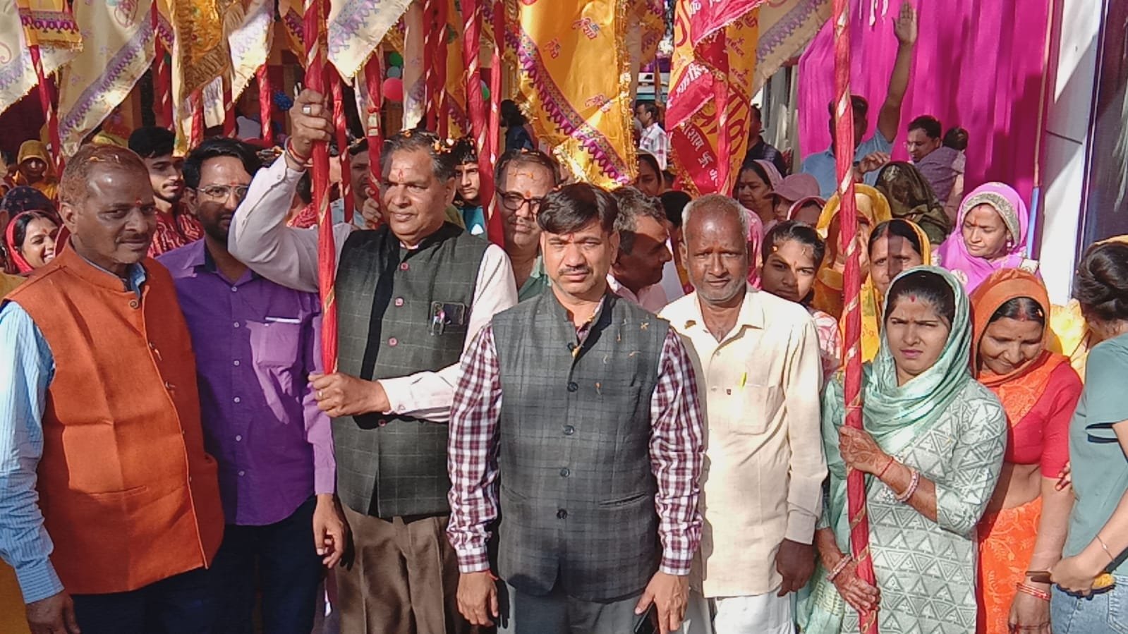 Jhunjhunu News: झुंझुनू में राष्ट्रीय सेमिनार आयोजन किया जा रहा,14 वीं नि:शुल्क खाटूश्यामजी पैदल यात्रा रवाना 2 3