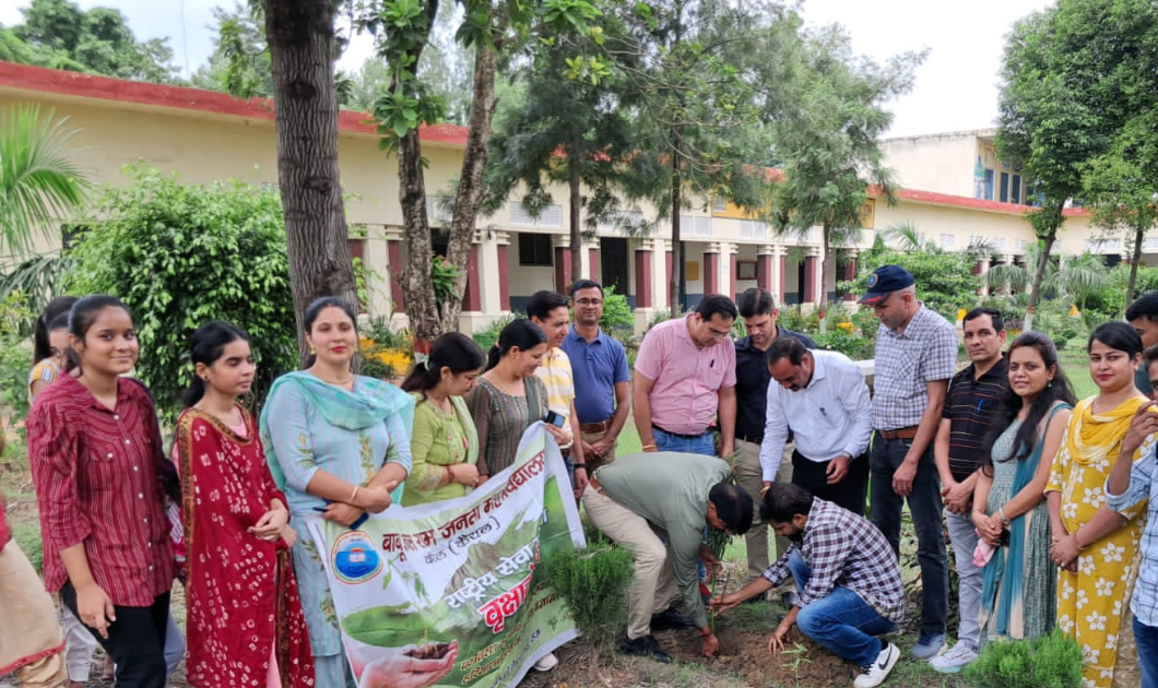 Environment Protection: पर्यावरण के लिए पौधे लगाना जरूरी- डॉ ऋषिपाल