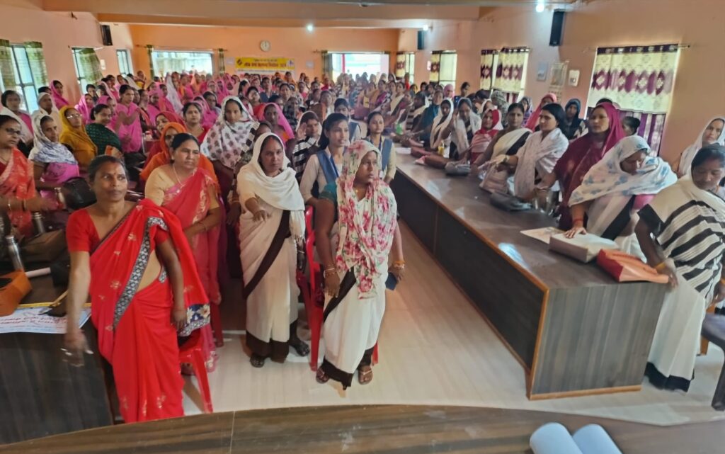 Awareness Program: महिला व पुरुषों के मतदान शत प्रतिशत बढ़ाने के लिए तहसील सभागार में कार्यक्रम संपन्न हुआ