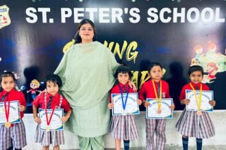 St. Peter's School: सेंट पीटर्स स्कूल सिरसा में विद्यार्थियों को प्रमाण पत्र एवं पदक वितरित किया गया 