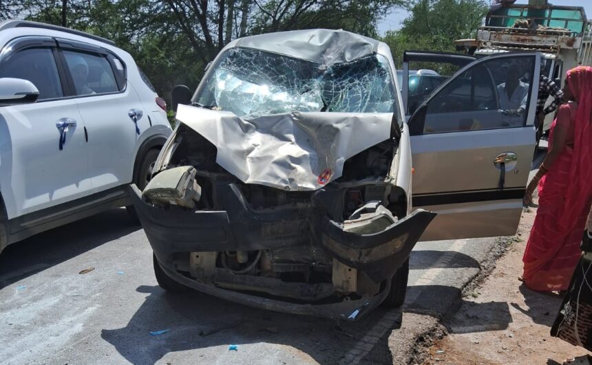 Road Accident: अनियंत्रित कार से एक दर्दनाक हादसा