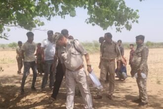 Police Rescue: शराब के नशे में धुत्त युवक कुएं में गिरा, पुलिस ने किया रेस्क्यू