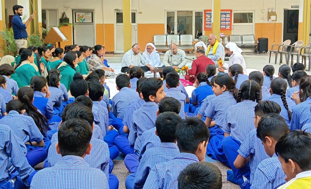 Maharaja Agrasen Senior Public School मोती चौक में प्रवेश उत्सव समारोह आयोजित