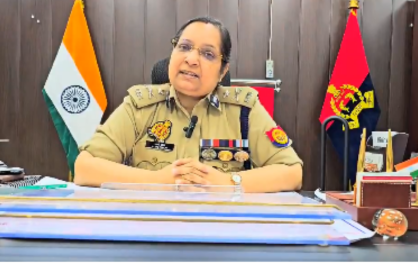 Noida News: नोएडा पुलिस कमिश्नर लक्ष्मी सिंह ने लोगों से की अपील, कहा लोकतांत्रिक पर्व में भाग लेना है बहुत जरुरी