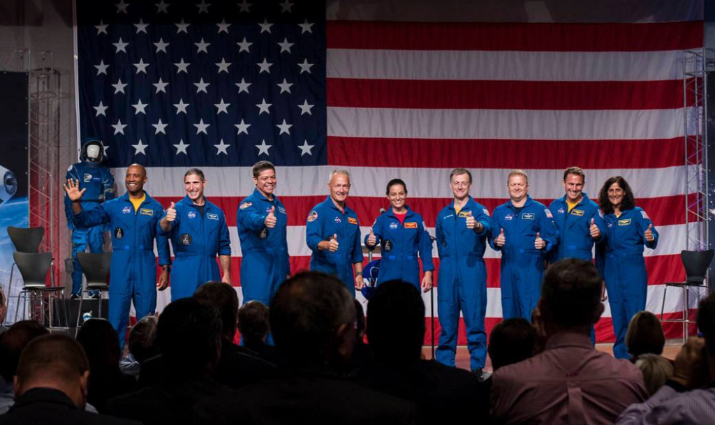 Astronaut Sunita Williams : सुनीता विलियम्स ने मनाया अपना जन्मदिन अंतरिक्ष में 2 Astronaut Sunita Williams : सुनीता विलियम्स की सुरक्षित वापसी की रोज प्रार्थना करते है! उनके पैतृक गांव वासी, वह अंतरिक्ष में फंसी हैं