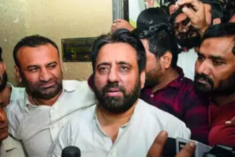 AAP विधायक अमानतुल्लाह गिरफ्तार, ED ने बताई गिरफ्तारी की वजह 14 AAP विधायक अमानतुल्लाह गिरफ्तार, ED ने बताई गिरफ्तारी की वजह