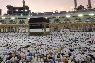 Saudi Arab Haj Tour: साउदी अरब ने हज यात्रा को लेकर किया बड़ा ऐलान, 57 इस्लामिक देशों में मची खलबली