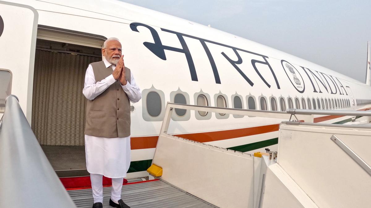 G7 Summit 2025: Canada पहुंचे PM Modi, Global Peace और Economy पर होगी चर्चा
