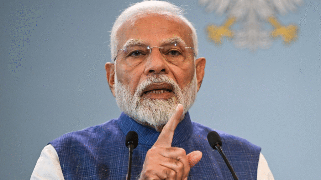 पीएम मोदी की डिग्री नहीं होगी सार्वजनिक: हाईकोर्ट ने RTI की ठुकराई मांग 2 PM Modi