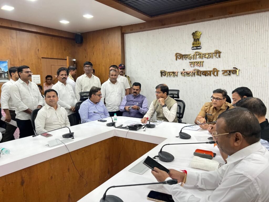 भिवंडी यातायात समस्या पर हुई विशेष बैठक, जल्द मिलेगा समाधान 2 WhatsApp Image 2025 08 26 at 17.30.43