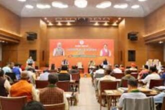 चंद्रग्रहण, BJP की बैठक और भारत की GDP ग्रोथ 10 GDP ग्रोथ