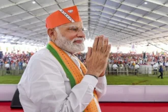 PM मोदी मणिपुर दौरा के दौरान चुराचांदपुर में जनसभा को संबोधित करते हुए