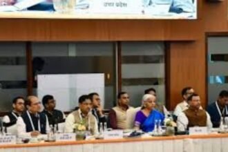 GST काउंसिल का बड़ा फैसला: अब सिर्फ दो स्लैब, आवश्यक वस्तुएँ हुईं सस्ती और लक्ज़री सामान महँगे 16 gst council meeting