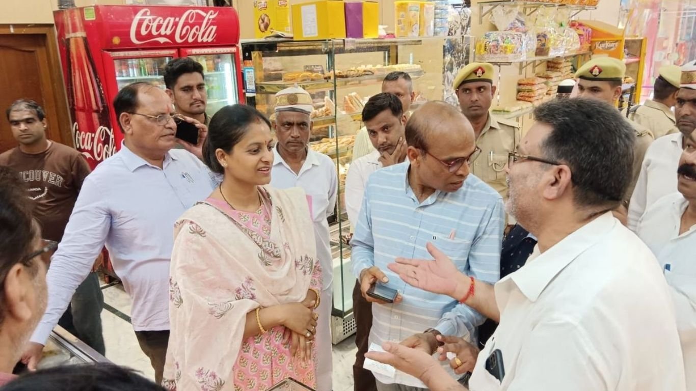 अमरोहा की डीएम