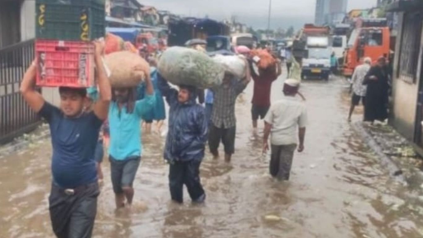 भारी बारिश