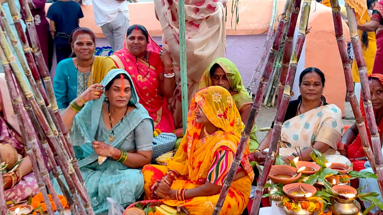 सूर्य उपासना का छठ पर्व हर्षोल्लास से मनाने की तैयारियां 1 सूर्य उपासना का छठ पर्व हर्षोल्लास से मनाने की तैयारियां