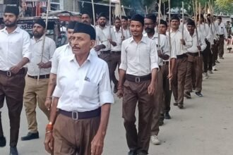 आरएसएस का पथ संचलन: देशभक्ति के नारों से गूंजा सलोन विधान सभा क्षेत्र 18 आरएसएस का पथ संचलन